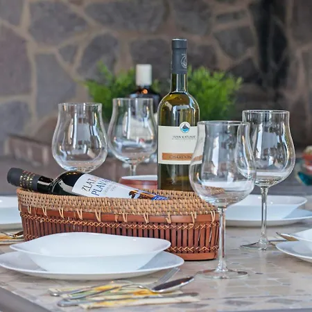 M By Interhome Holiday home Volosko